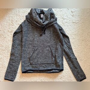 5/$20 Reebok fleece pullover